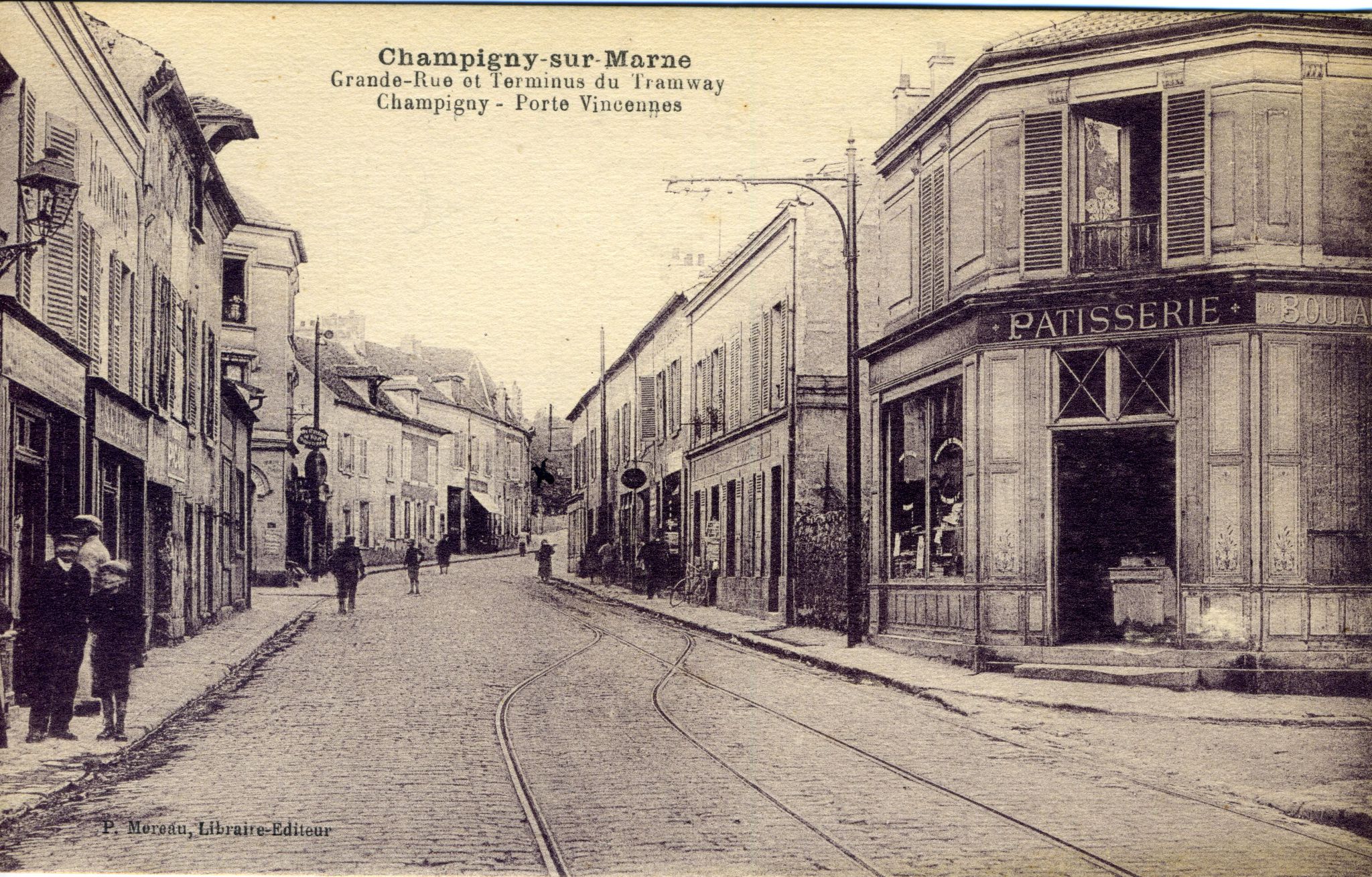 Champigny sur Marne, Grande rue et terminus du tramway Champigny-Porte de Vincennes
