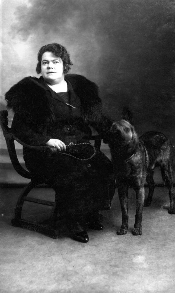 Clotilde Bierry, années 1930