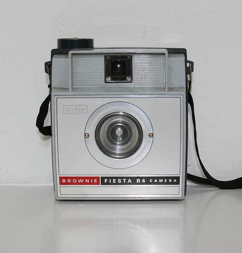 Appareil photo argentique Kodak Brownie. - Appareils photo