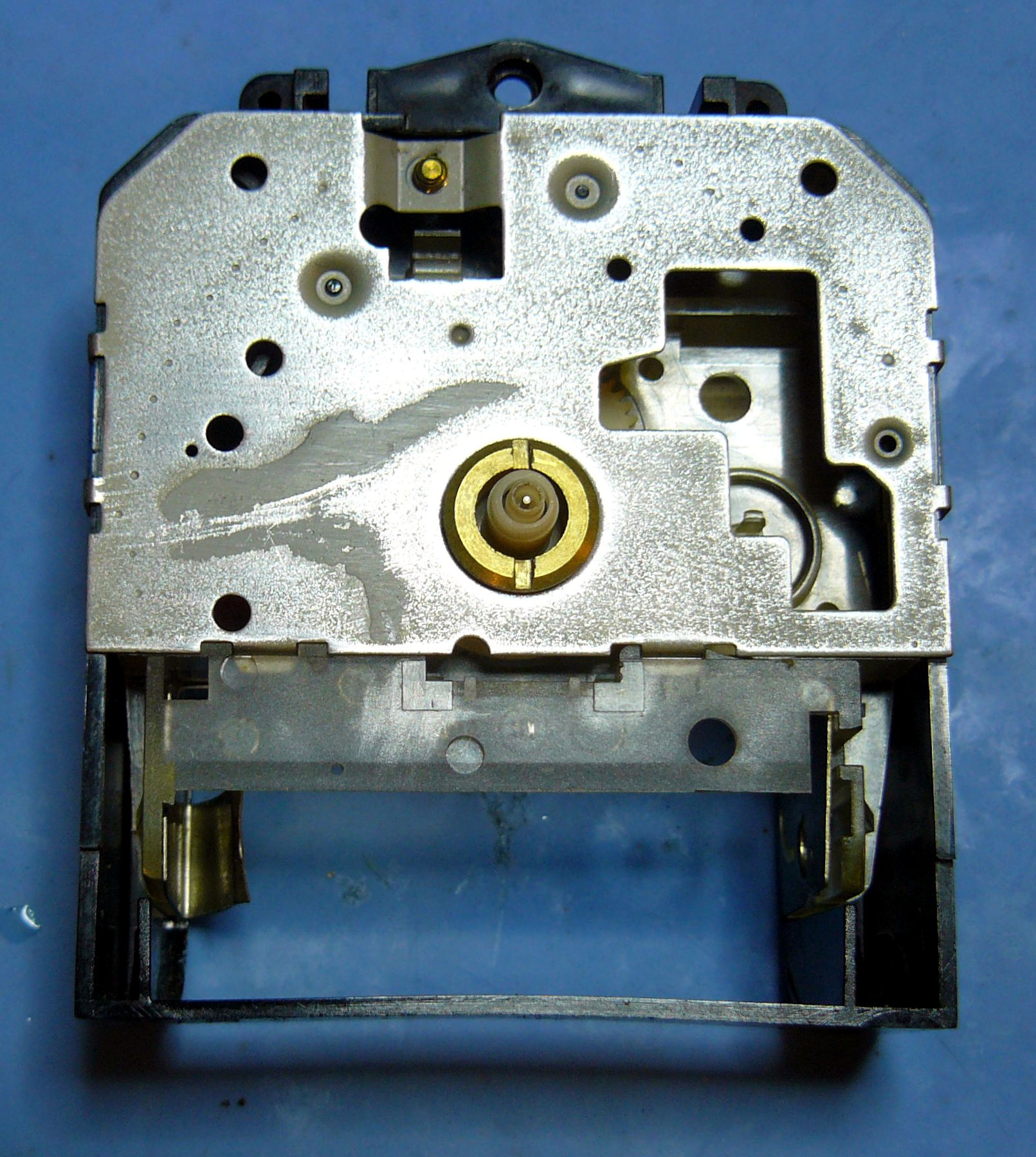 Bayard calibre quartz, calibre complet avant