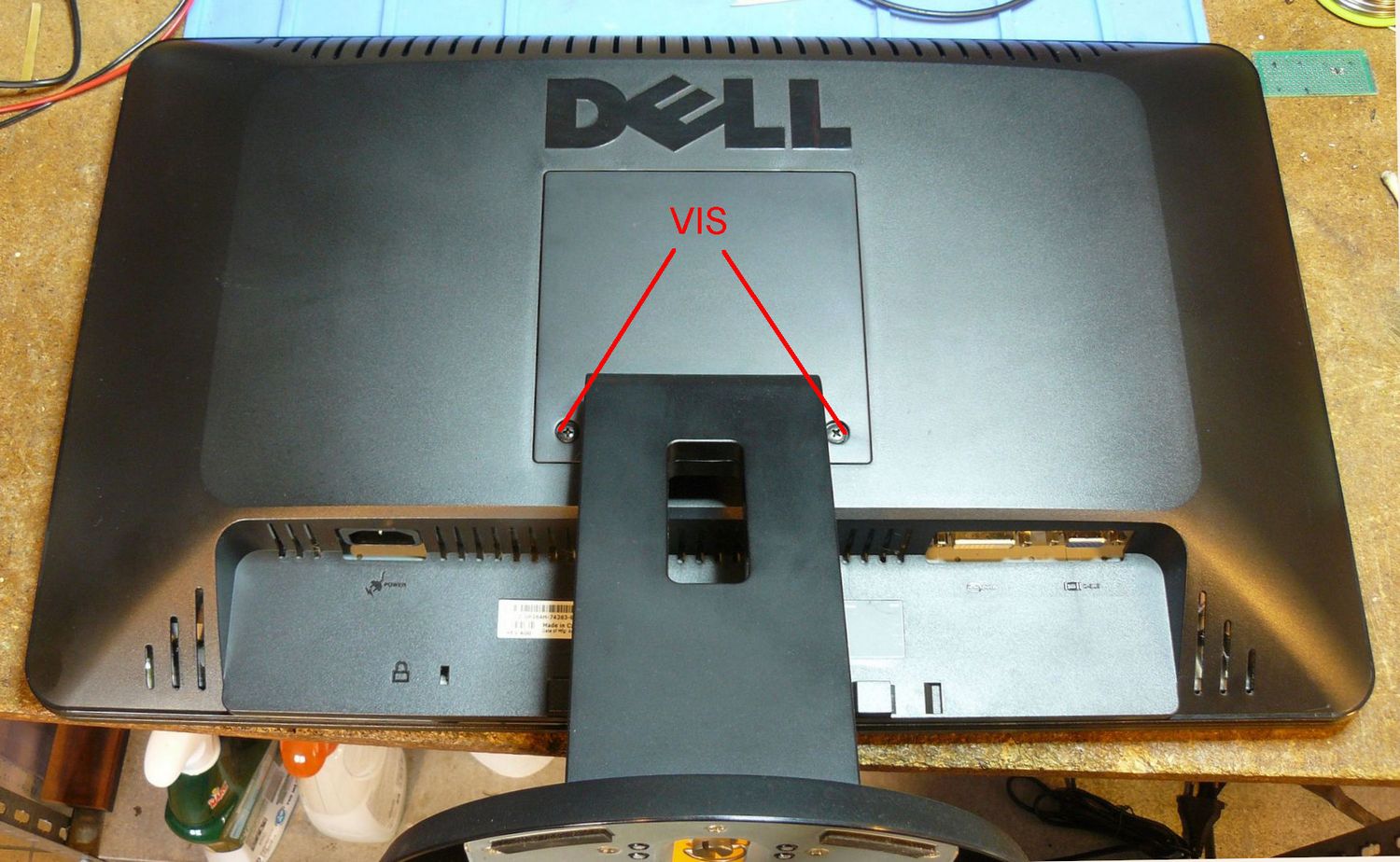 Dell S2209WB, démontage pied