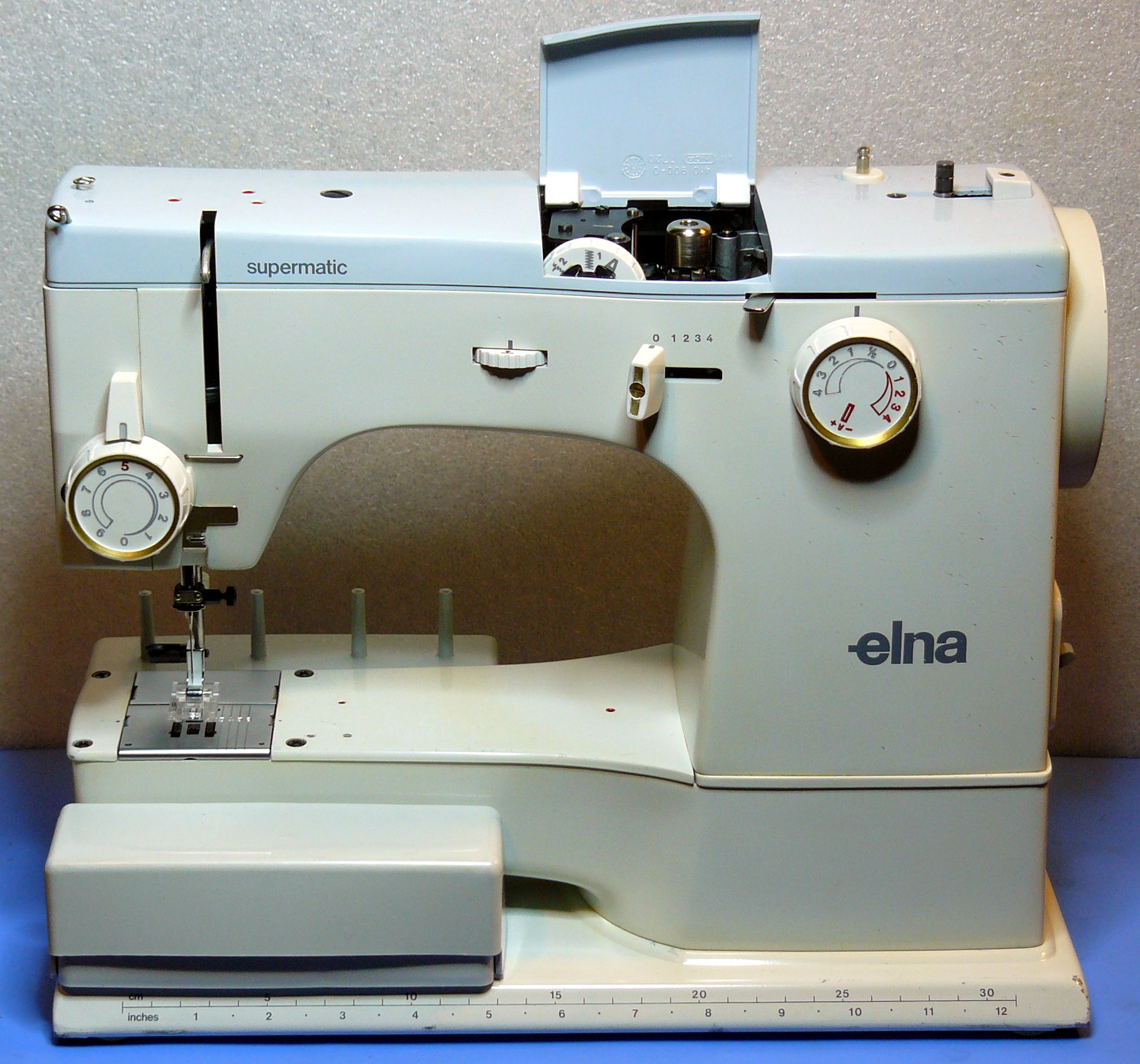 Elna 3 Supermatic