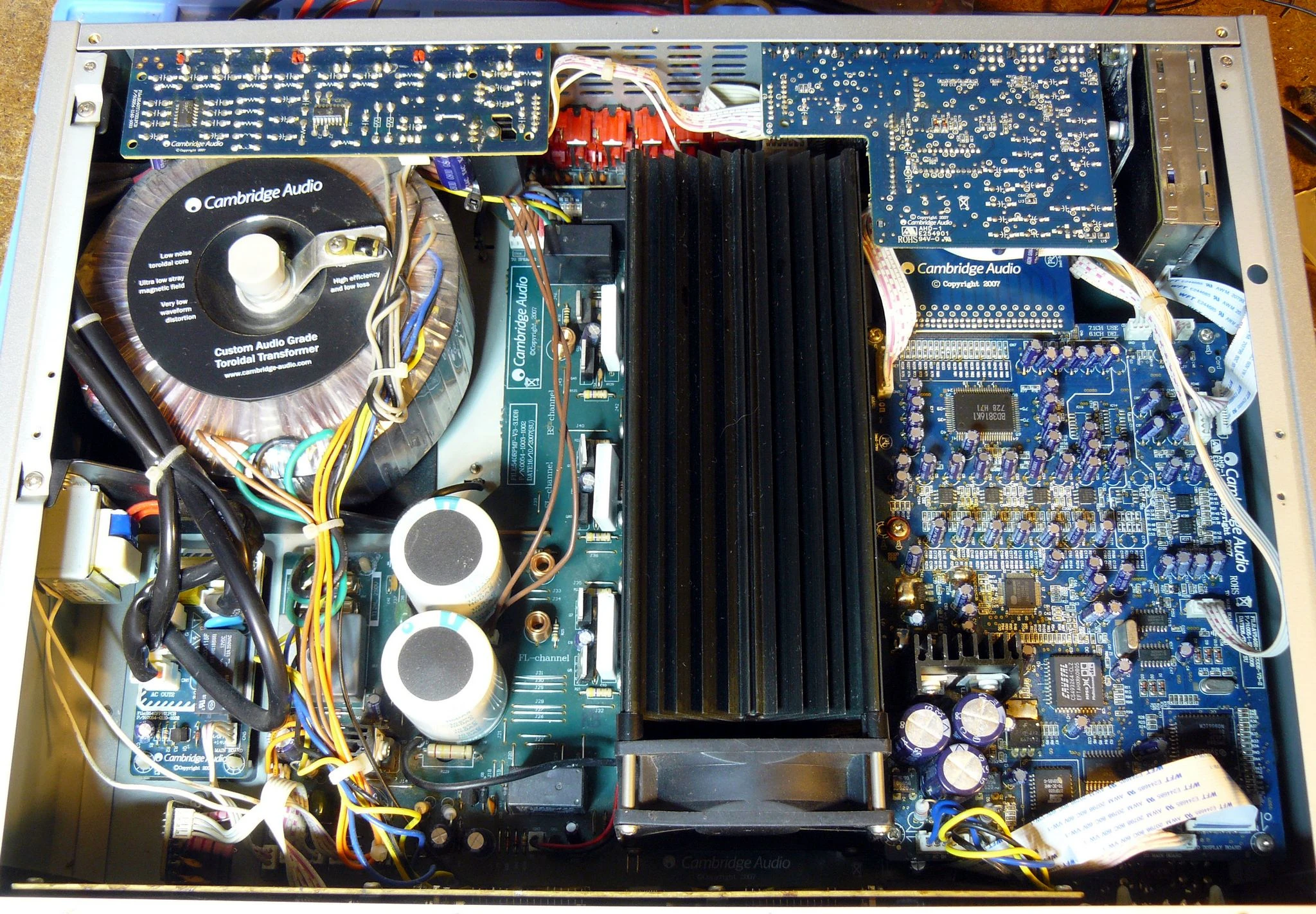 CAMBRIDGE AZUR 540R dessus 1