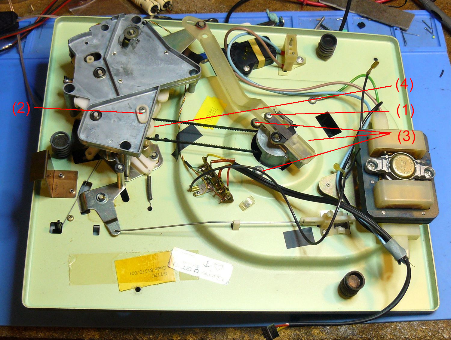 Grundig studio RPC50 platine disque, dessous