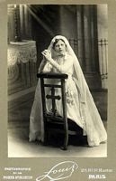 1915, Simone Van den Eynde, communion