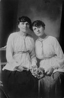 1918, Maria Rémy-Van den Eynde et sa fille Anna