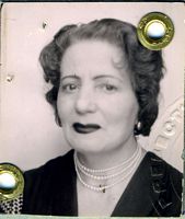 1958, Malvina Kahane (identité)