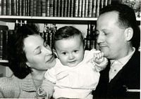 Années 1960, Maurice Chour, sa compagne de l'époque, 1er enfant