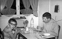 1972, Raymond Laude et Pascal Chour à Champigny