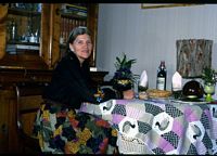 1987, Thérèse Laruelle-Tamalet dans son appartement