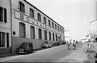 Années 1970, usine Bouvais-Flon à Port Joinville