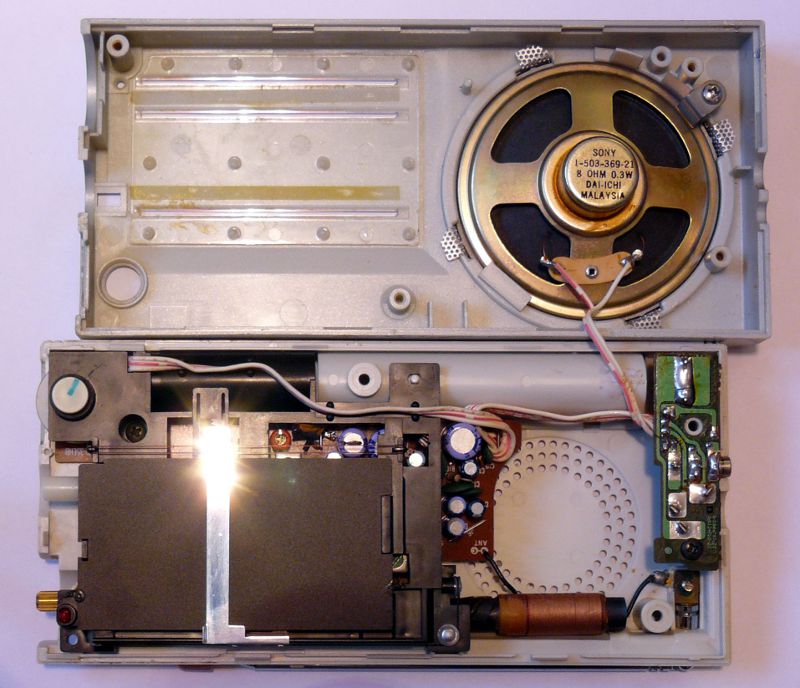 Sony ICF-25L, intérieur 1